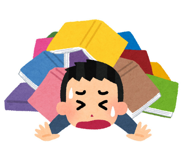 被书本困扰的伤心男孩