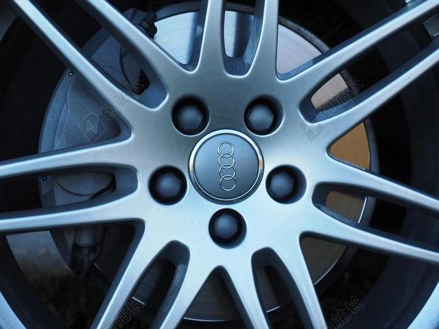 边 汽车 金属 汽车轮胎 汽车轮辋 奥迪