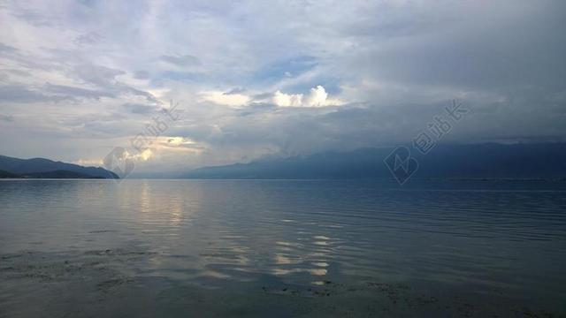 旅游自然宁静海天景色宣传背景图片