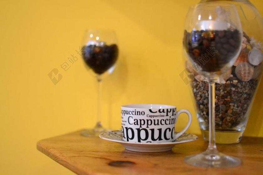 热奶咖啡 咖啡 茶杯 咖啡馆 一杯咖啡 咖啡豆 瓷 这道菜