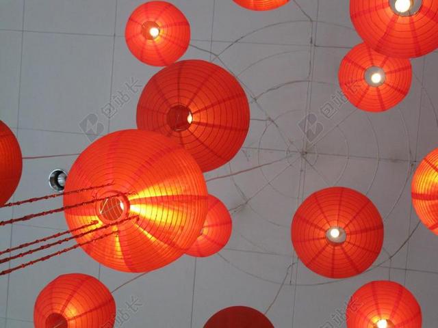 红色广告传统唯美纸灯笼宣传背景图片