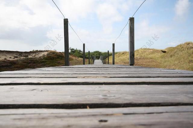 离 木栈道 沙丘 AMRUM 北弗里斯兰 岛 路径 步行