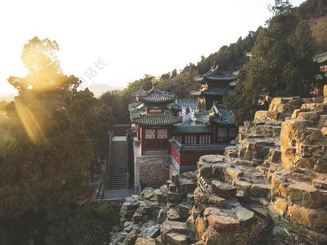 颐和园 北京 中国 岩 悬崖 步骤 树 小山 屋顶 阳光