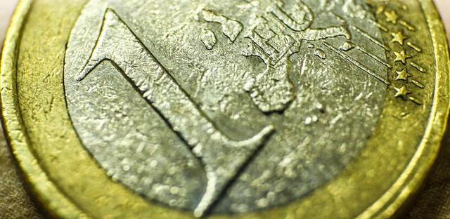 金融商务货比背景图片