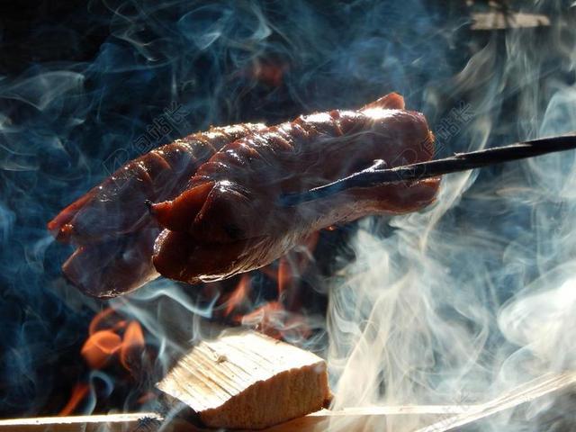 餐饮唯美烘烤香肠背景图片