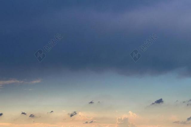 蓝色 天空 蓝蓝的天空 云 性质 天空蓝 阴天 紫 夏季