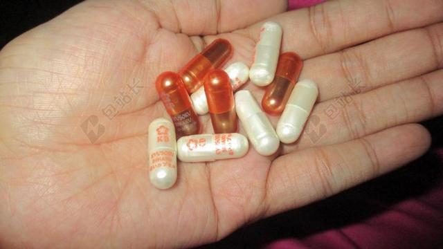 医学医疗胶囊药物背景图片