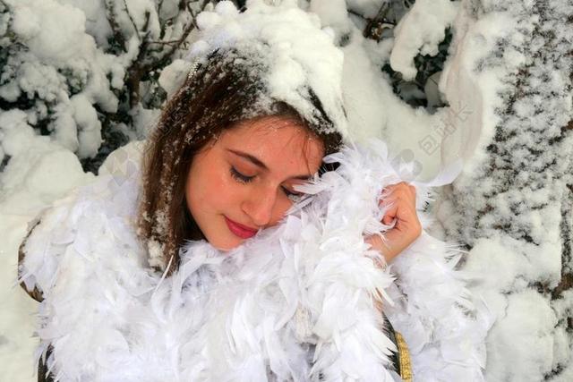 女孩 雪 冬季 公主 睡觉 浪漫 金发