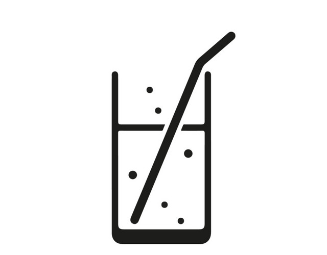 透明玻璃水杯素材