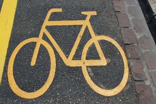 自行车 路 轮 离 交通 自行车运动员 自行车道 驱动器