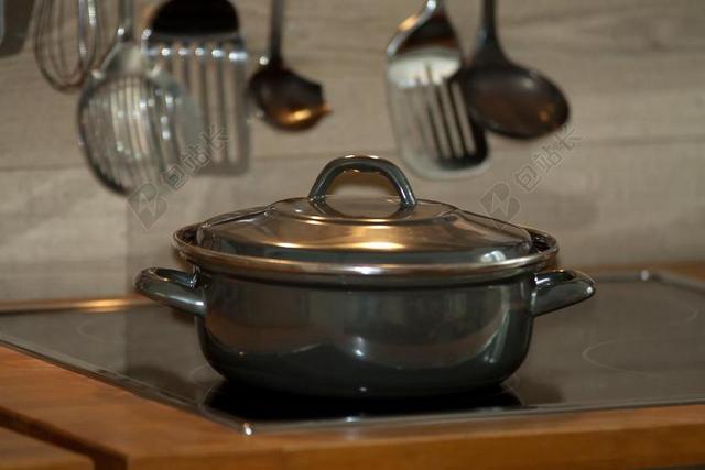 厨房厨具烹饪锅背景图片