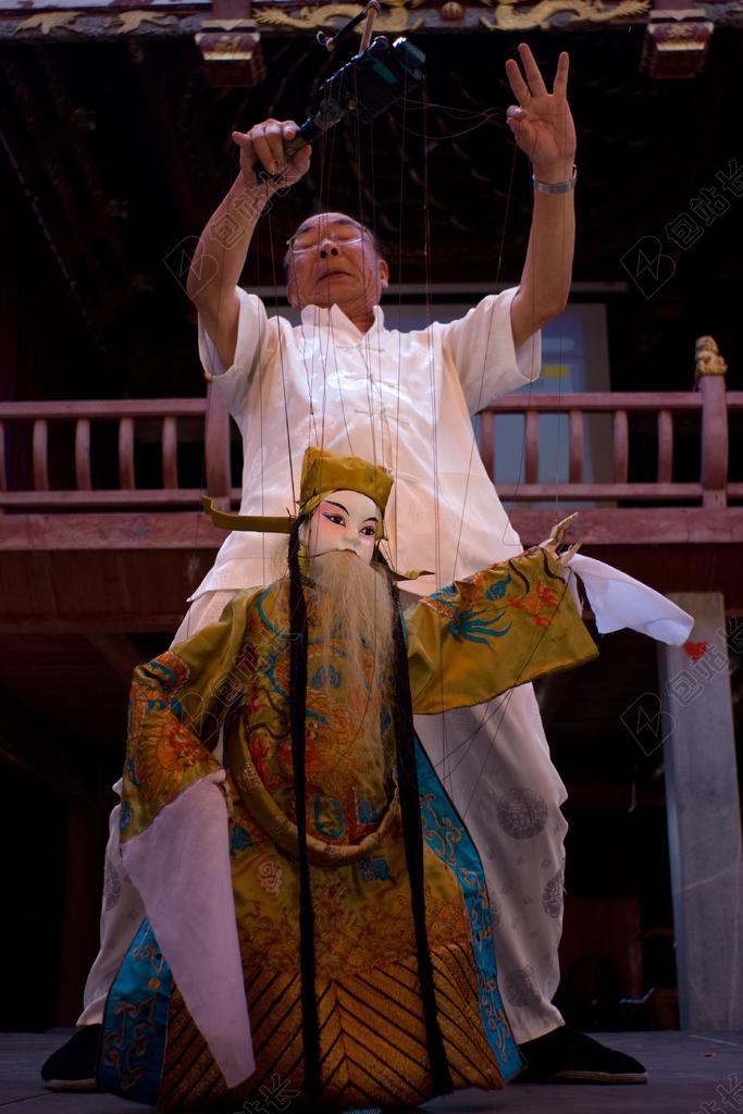 木偶戏 老爷爷 表演 木偶 演员 艺术 场面