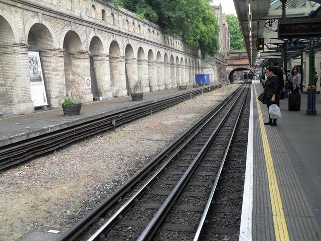 现代城市运输交通运输地铁高铁背景图片