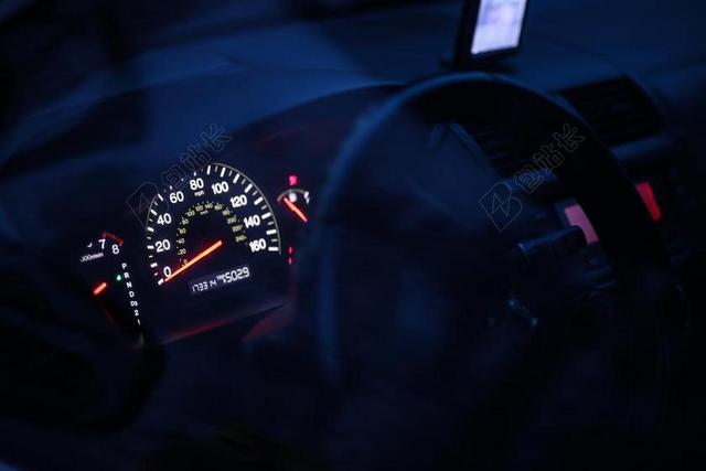 汽车 车 汽车轮毂 仪表盘 显示 高速 光 灯 豪华车