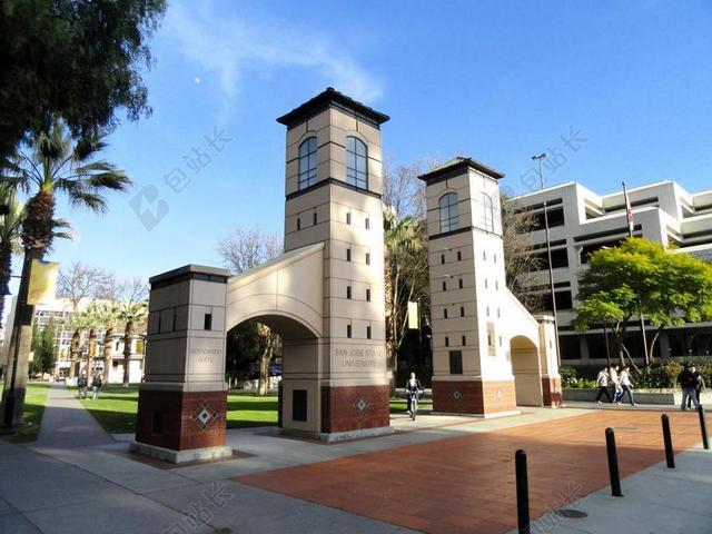 白色建筑奇特奇特的白塔背景图片