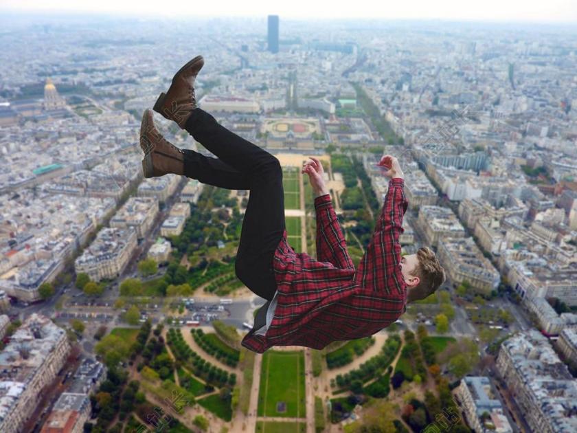 从塌下来 从云里落下 跳水 自由案件 飞的人 高度