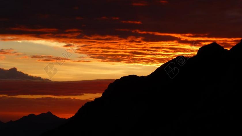 阿尔高 日出 山 颜色 全景 云 山的轮廓 剪影