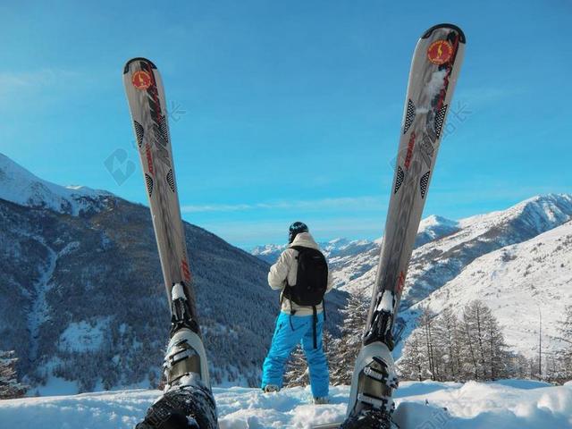 滑雪 阿尔卑斯山 QUEIRAS 性质 山 冬天 法国