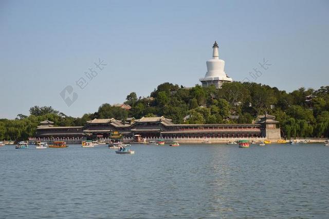 海景自然景观现代建筑植物背景图片