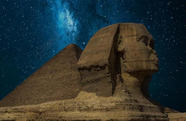 星空和埃及金字塔背景图片