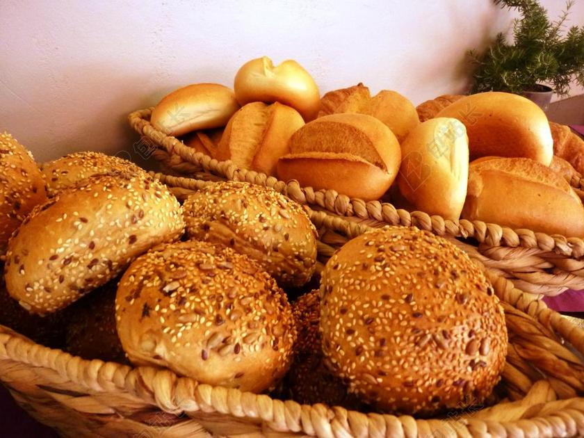 金色的新鲜面包背景图片