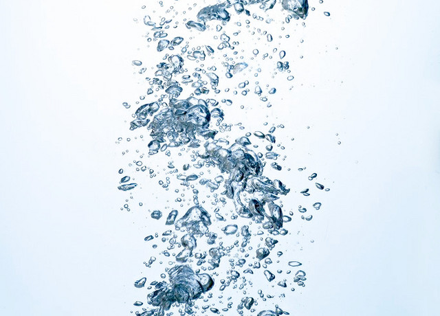 水