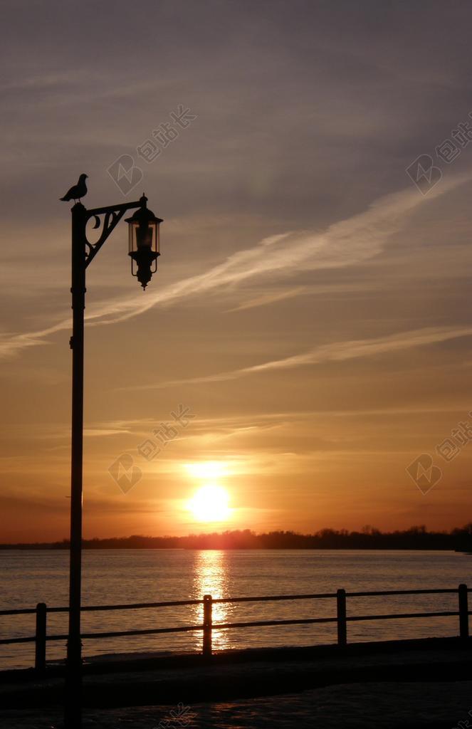 晚安 太阳 鸟 野生动物 天空 几点思考 水 湖圣路易斯 河