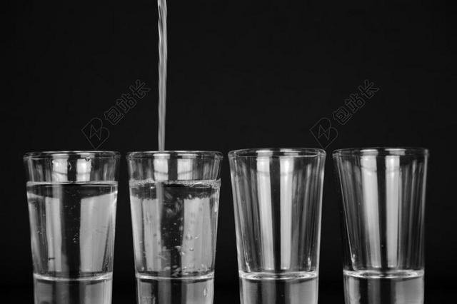 眼镜 水 浇筑 喝 新鲜 液体 全 茶点 饮料 透明