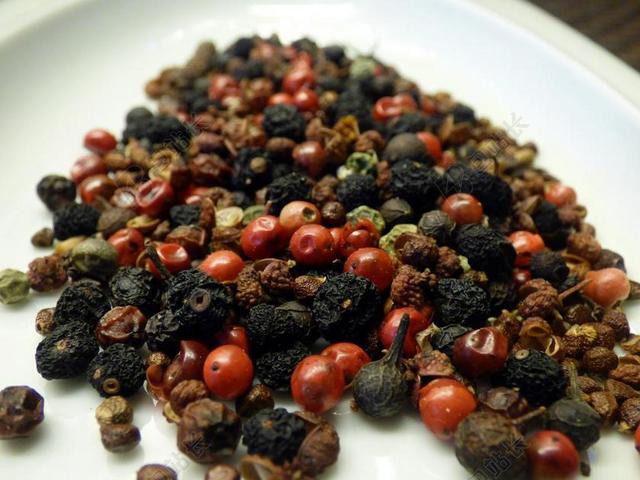 胡椒 香料 花椒 尖锐 青椒
