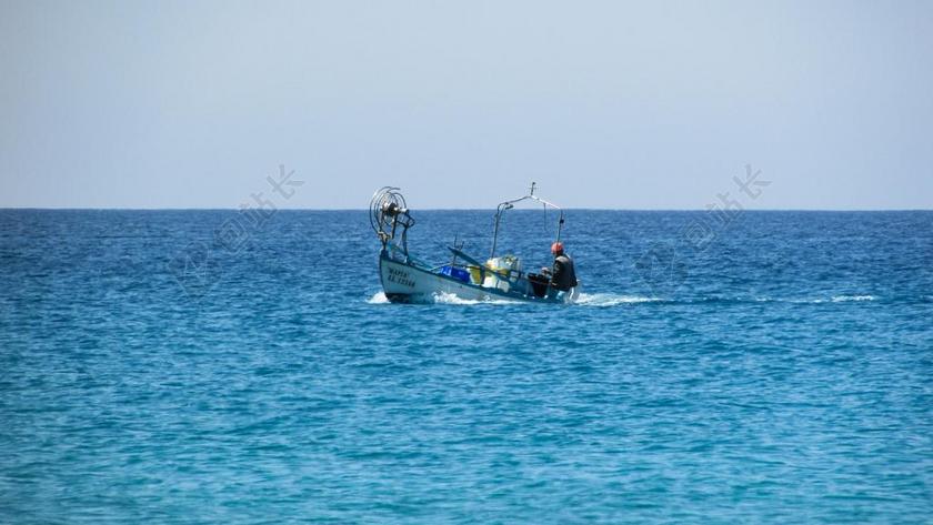 渔船 渔 那位老人 上午 地平线 塞浦路斯