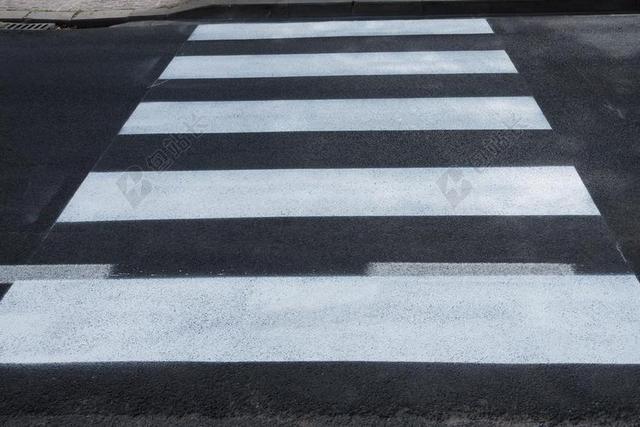 斑马线 黑色 白 条纹 条带化 黑与白 行人 道路标线 新