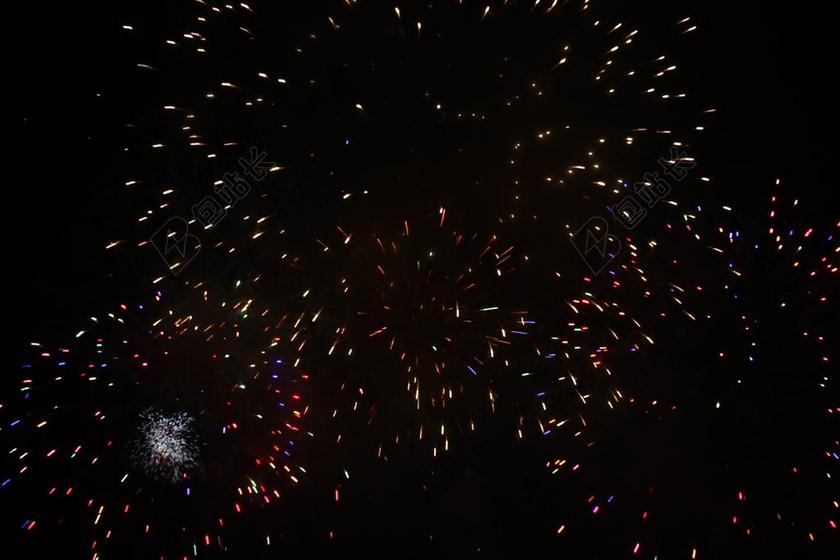 夜晚美丽烟花背景图片