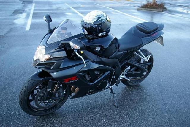 摩托车 铃木 GSX R 侧视图 K7 黑色
