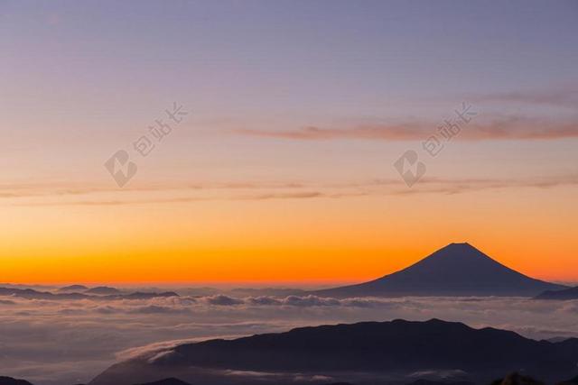 黄昏色旅游自然日出时分的富士山日本户外背景图片