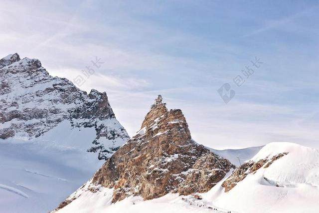 蓝白自然高山景观户外背景图片