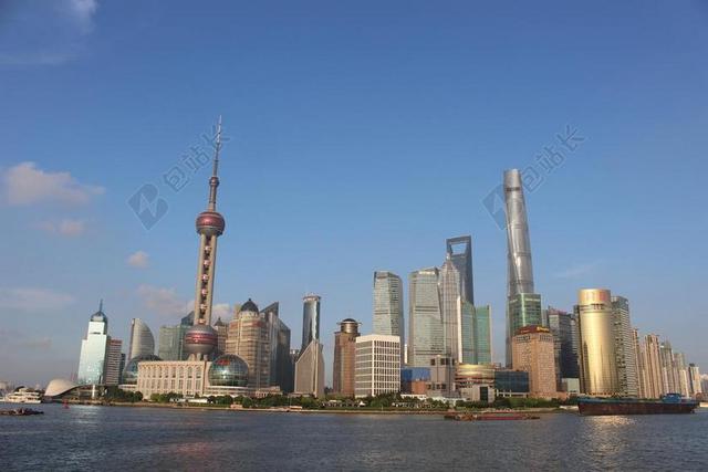 蓝色建筑现代上海城市景观上海外滩背景图片