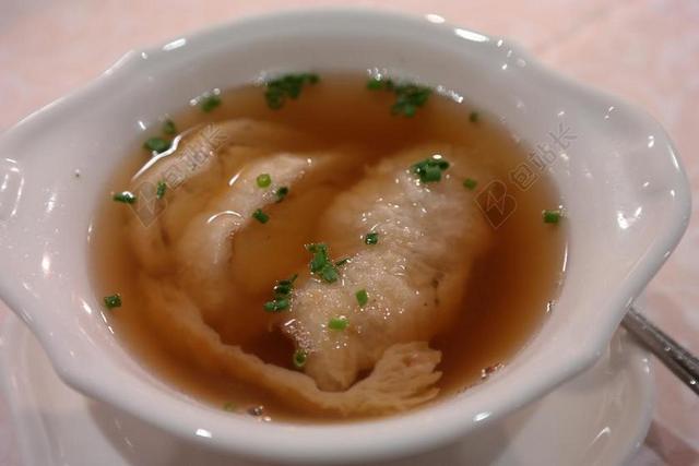 黄色餐饮美味肉汤餐桌背景图片