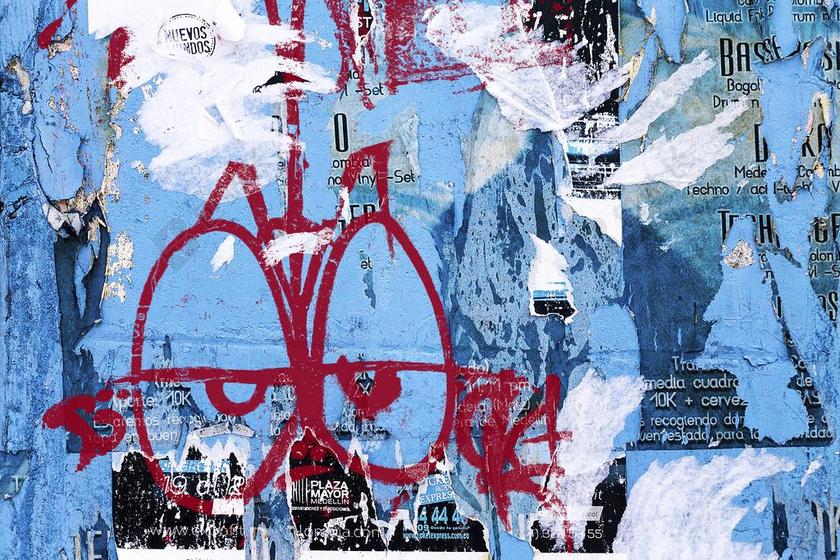 红蓝城市凌乱凌乱的街头涂鸦背景图片