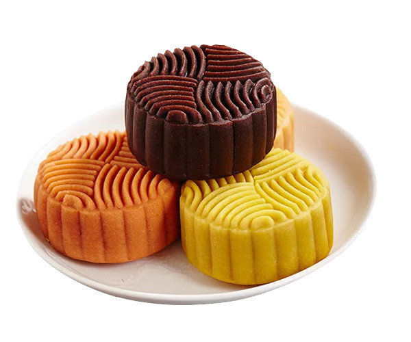 盘子里的各种口味月饼