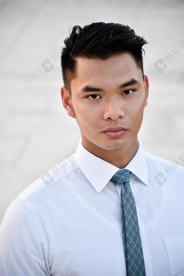 帅气的白衬衣男人背景图片