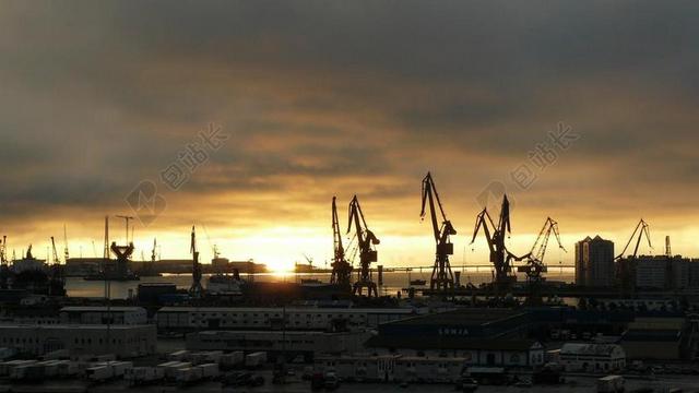 端口 海岸 架构 船 起重机 海港 货柜码头 背光 云