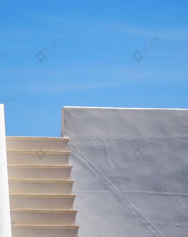 楼梯墙蓝色天空攀登背景图片