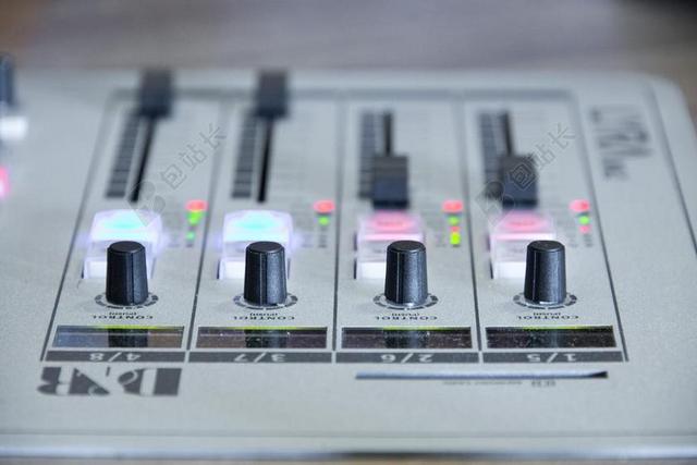 电台 控制台 混音器 声音 音乐 DJ 组合
