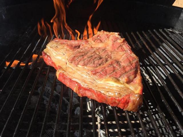 牛排 余烬 烧烤 肉 网格