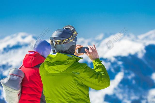 白色旅游摄影户外运动背景图片