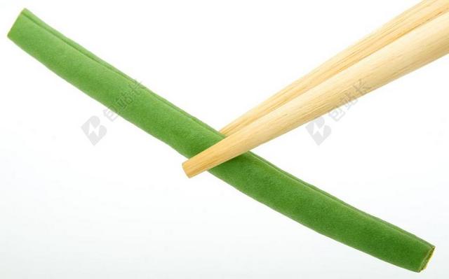 餐饮清新筷子夹豌豆背景图片