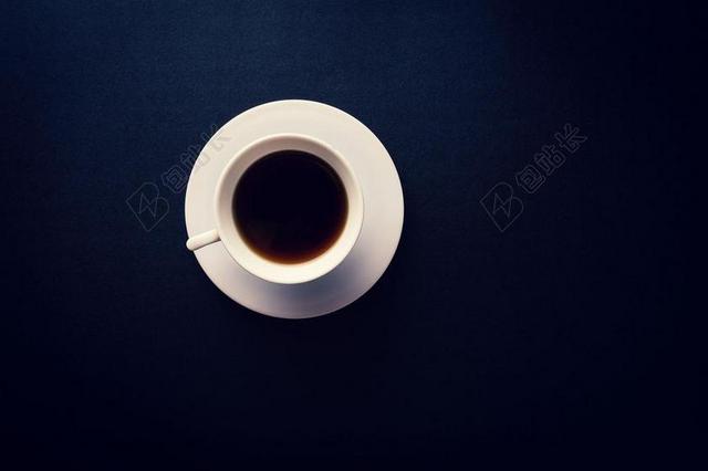 棕色餐饮商务咖啡装在白色被子中宣传背景图片