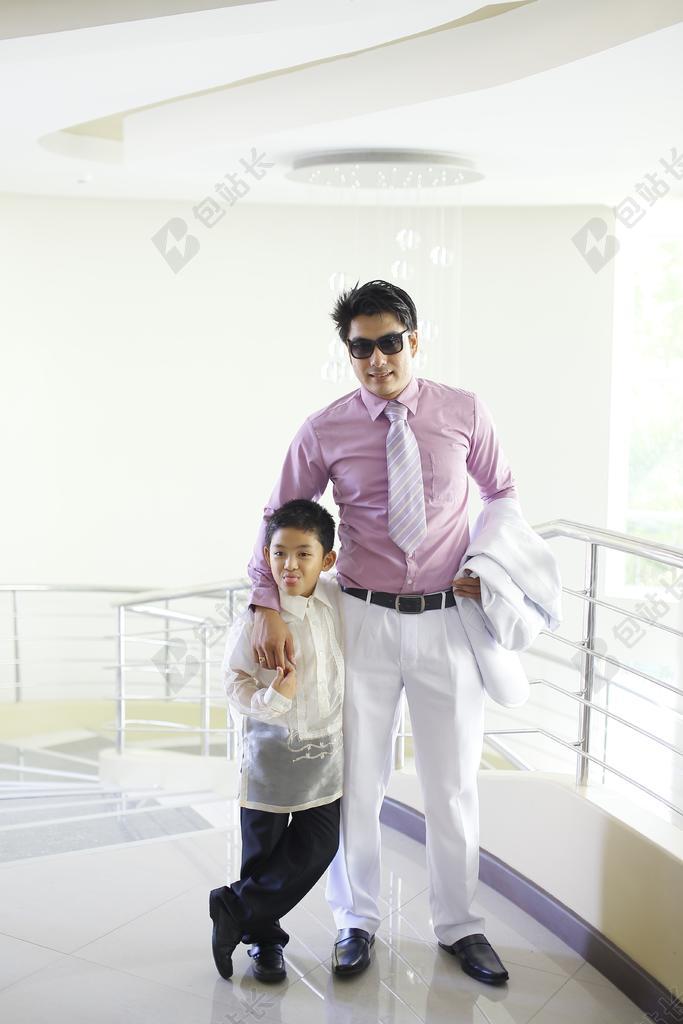 帅哥 孩子 商人 家伙 英俊 男 年轻 人 男孩 白