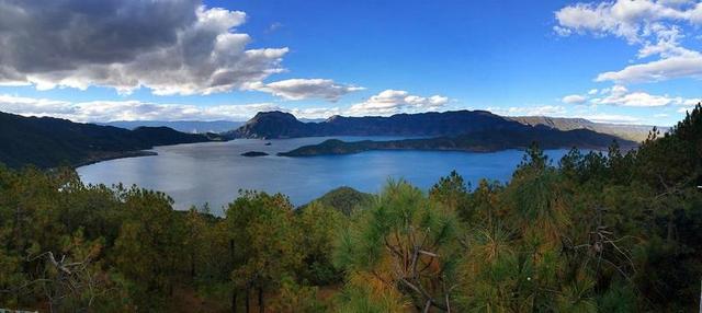 泸沽湖全 全景 下午 中国 景观 视图