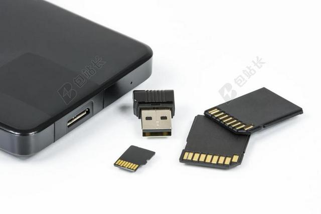 黑色互联网科技读卡器和内存卡信息科技背景图片